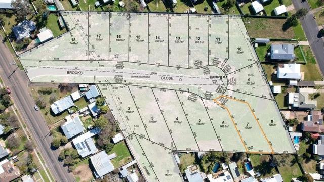 12 Brooks Close, NSW 2390
