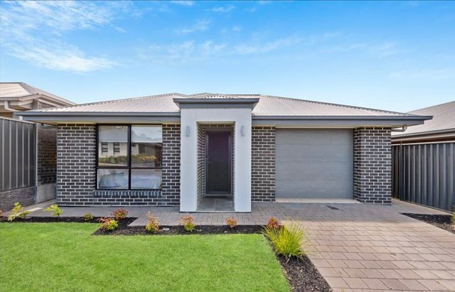 18 Rosewater Circuit, SA 5251