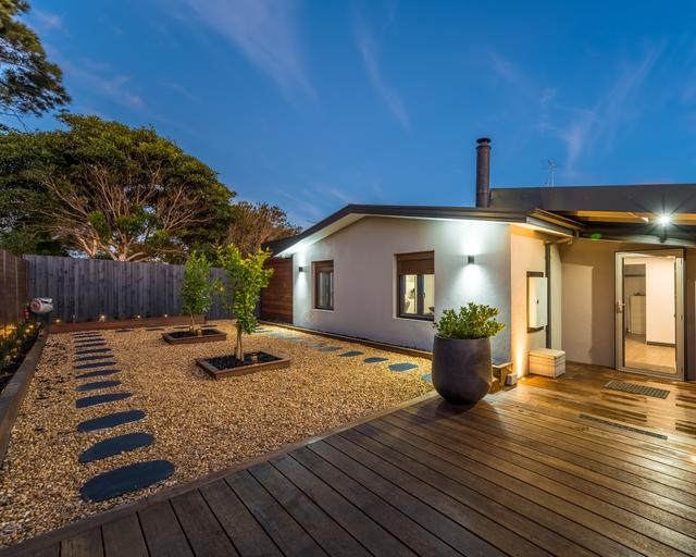 16 Daryl Avenue, VIC 3995