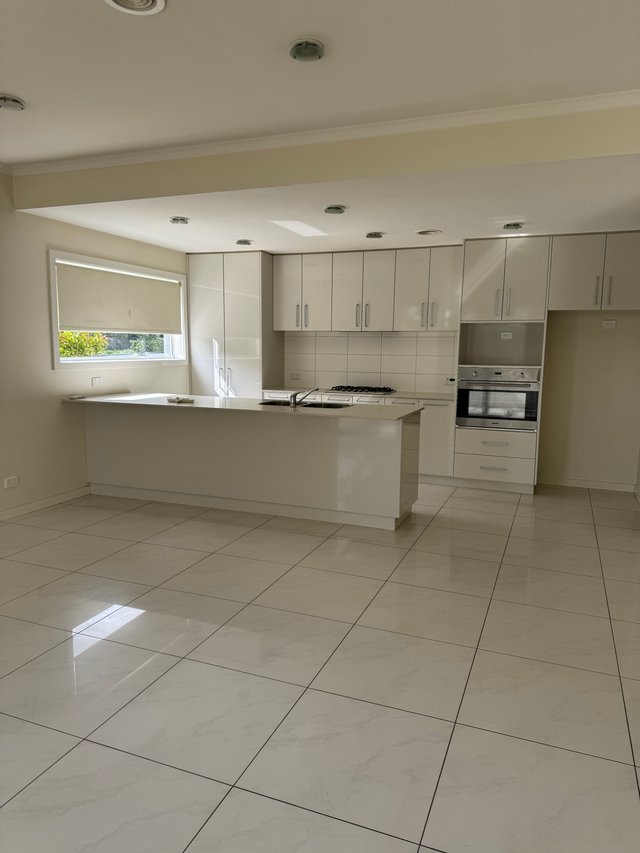 17 Abena Avenue, ACT 2911