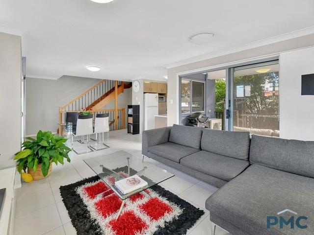 2/4 Burnley Street, QLD 4051
