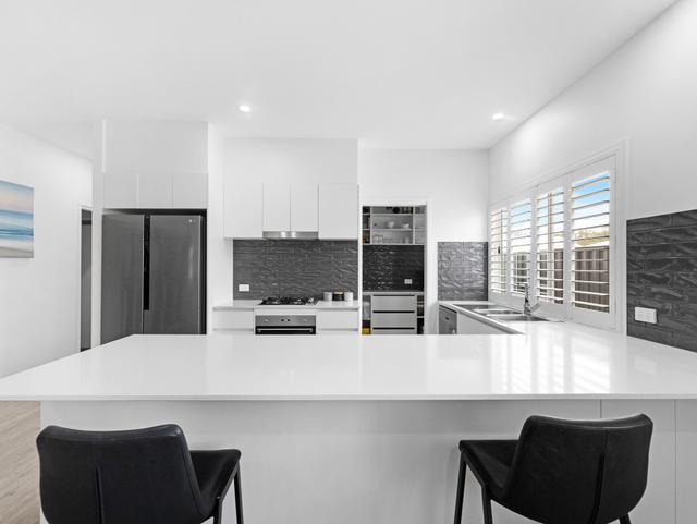 13/835 Boat Harbour Drive, QLD 4655