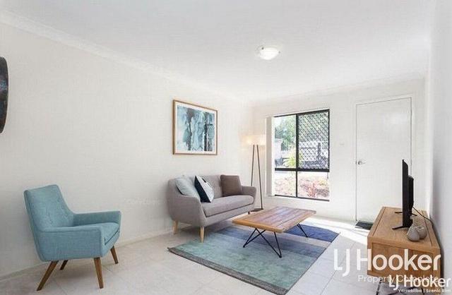 2/8-12 Wattlebrush Court, QLD 4125