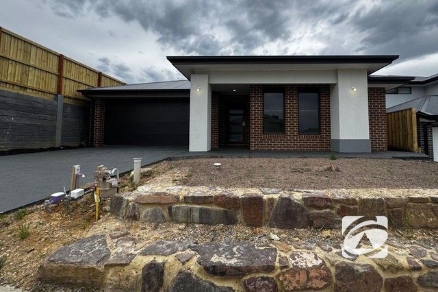 4 Superb Road, VIC 3809