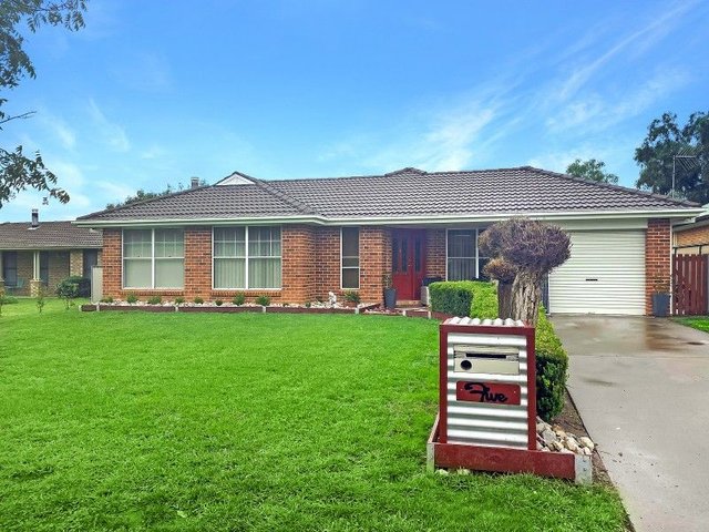 5 McGregor Place, NSW 2850