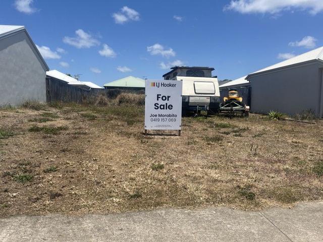 15 Esperance Avenue, QLD 4740