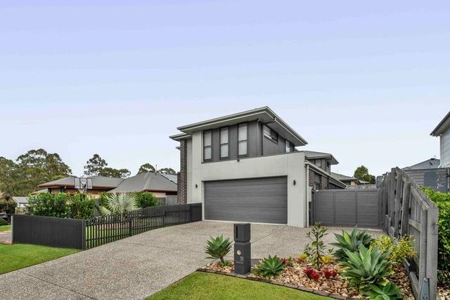 11 Sarsenet Circuit, QLD 4165