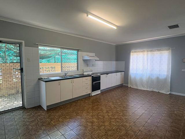 Unit 1/5 Rebecca Street, QLD 4825