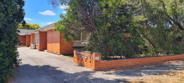 1/61 Lawn Road, VIC 3174