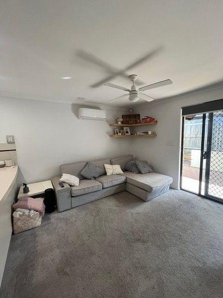 33 St Marks Dr, WA 6025