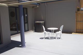 Entertaining area (2005-02-14)