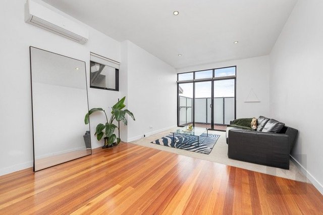 4/215 Francis Street, VIC 3013
