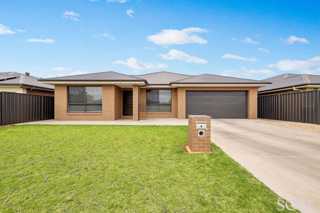 9 Lanza Grove, NSW 2680