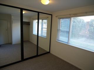 Bedroom 1 (2010-08-19)