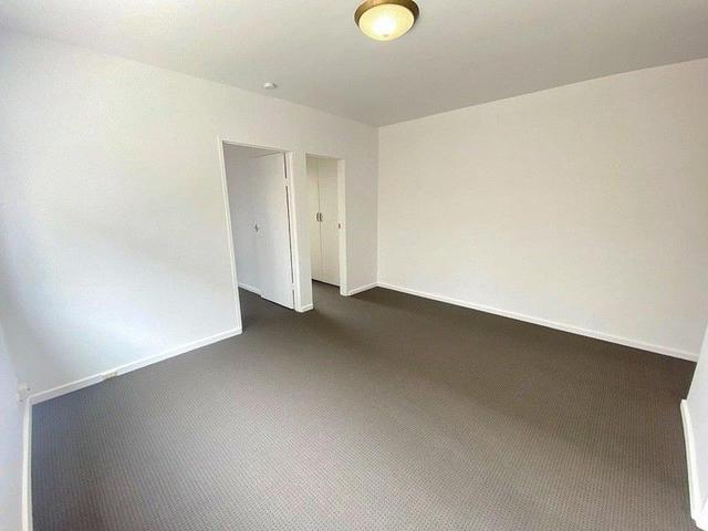 2/46 Woolton Avenue, VIC 3071