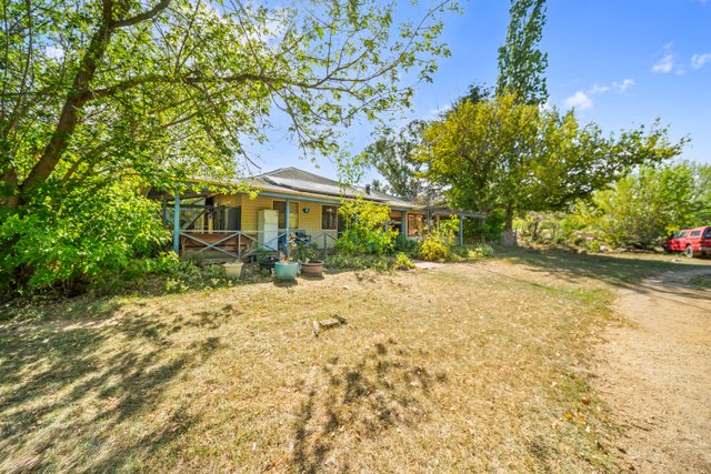 2 Ovens Street, NSW 2626