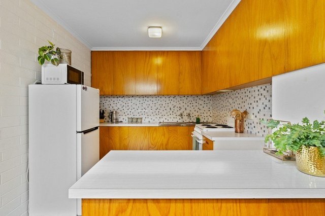 2/38 Oldham Avenue, TAS 7008
