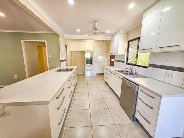 6 Mack Crescent, QLD 4825