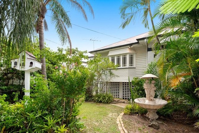 436 Cavendish Road, QLD 4151