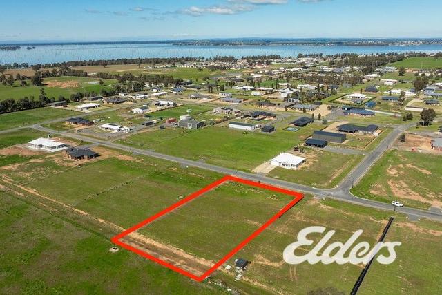 41 Adam Close, NSW 2647