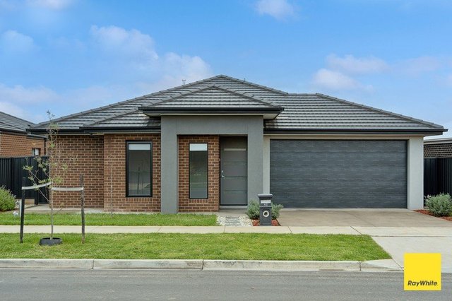 42 Namatjira Boulevard, VIC 3551