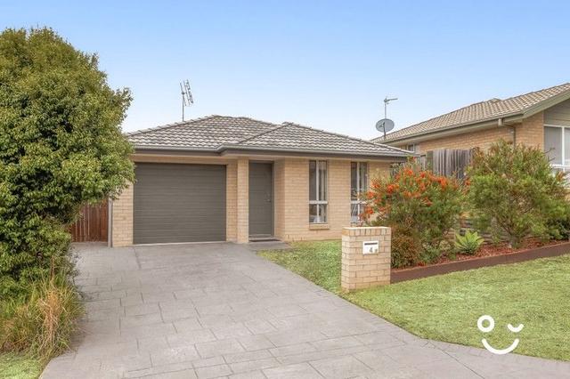 4 Flame Tree Circuit, NSW 2517