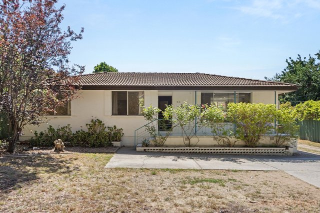 32 Streeton Drive, ACT 2611