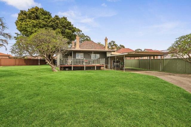 2 Ian  Parade, NSW 2137