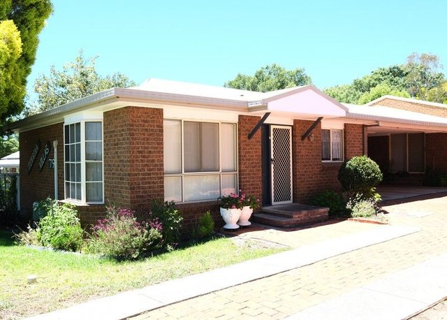 1/79 Clive Street, NSW 2360