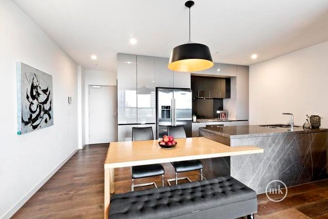 503/5 Sovereign Point Court, VIC 3108