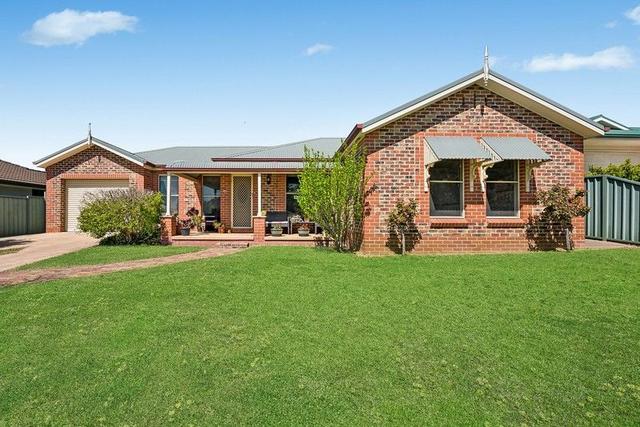 3 Baskerville Drive, NSW 2850