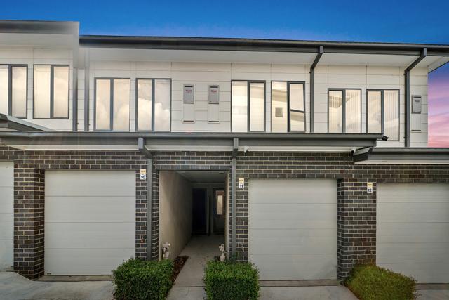 11/12 Dulcie Holland Crescent, ACT 2914