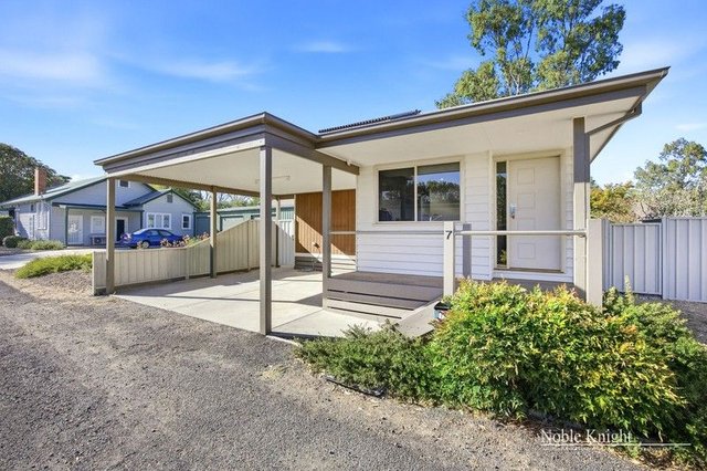 7 Mary Street, VIC 3717