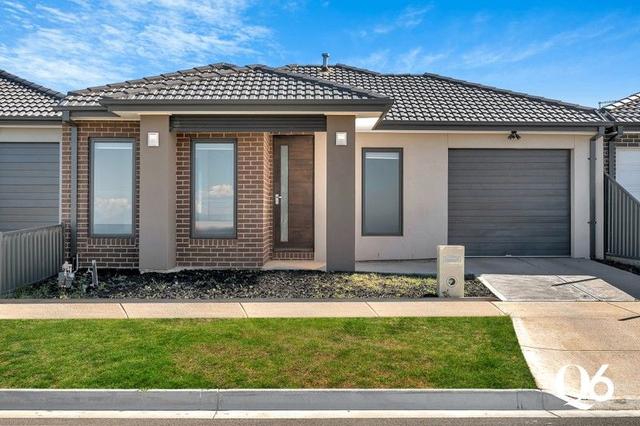 57 Greenpoint Drive, VIC 3335