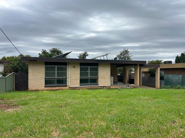 4 Mitchell Street, NSW 2705