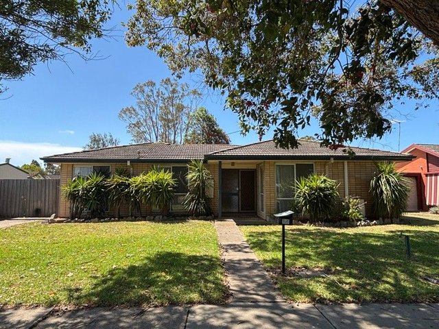 25 Bowman Dr, VIC 3850