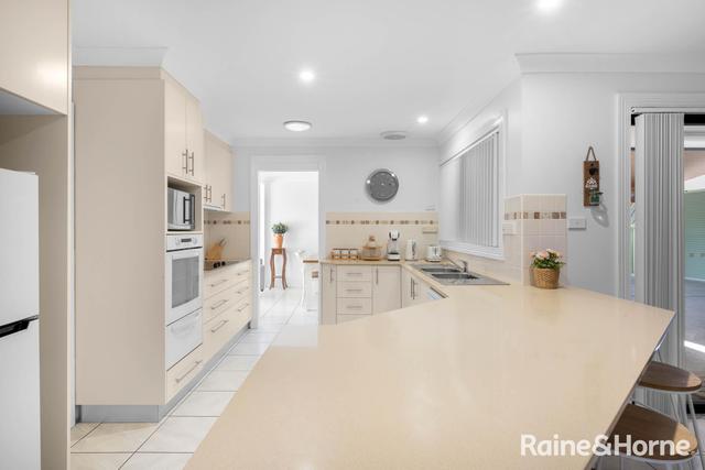 8 Davison Drive, NSW 2535