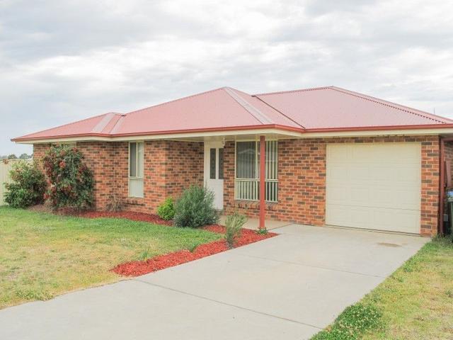 5 Dickson  Court, NSW 2850