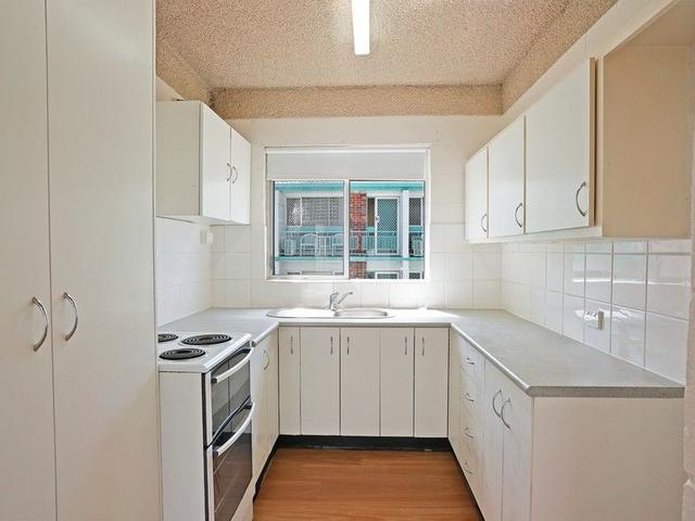 4/157 Mitchell Street, QLD 4810