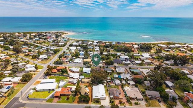 2/5 Galatea Road, WA 6210