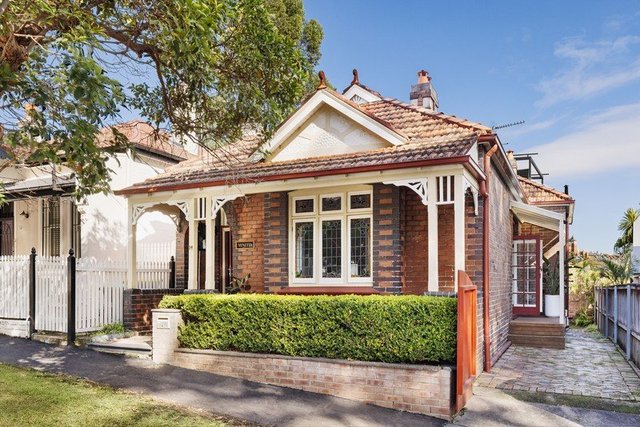 14 The Avenue, NSW 2041