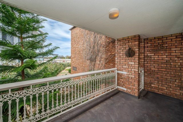 11/5 Melville Place, WA 6151