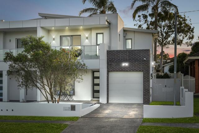 5 Adrian Place, NSW 2145