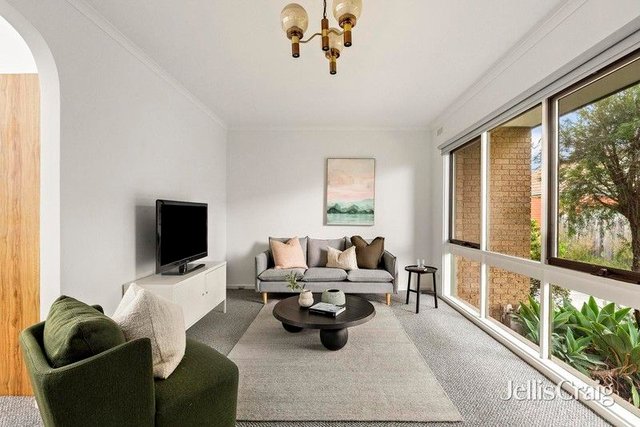 2/10 Laluma Street, VIC 3040