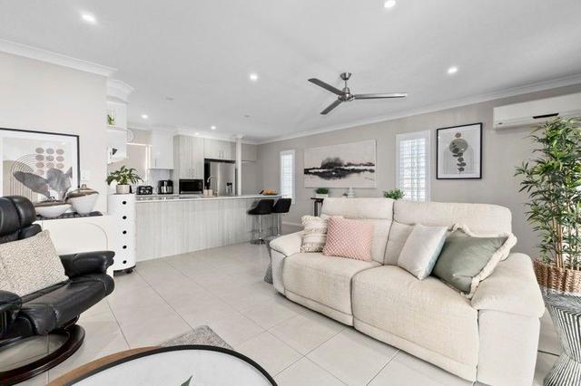 1/7 Seeney Street, QLD 4034