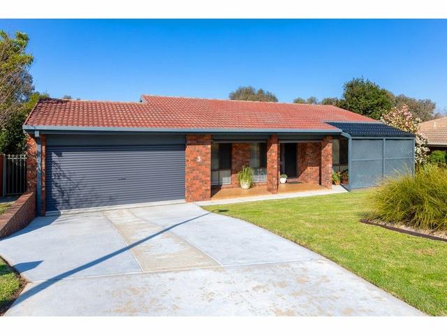 3 Heather Court, NSW 2640