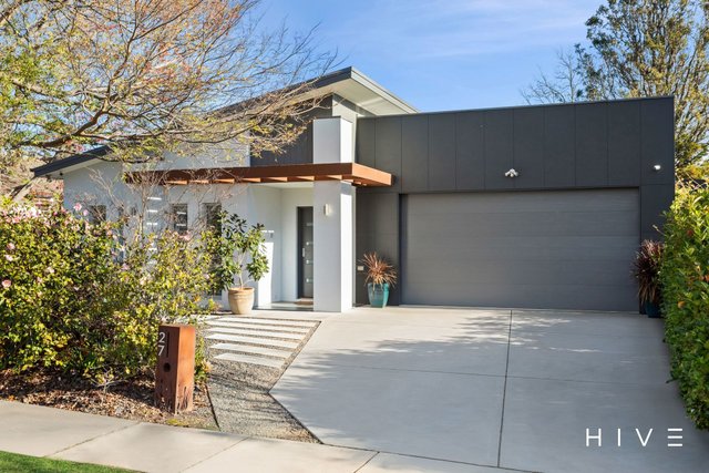 27 Hannan Crescent, ACT 2602