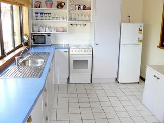 04 Kitchen