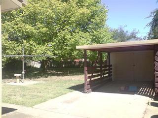 Carport and yard (2008-01-30)