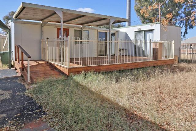 81 Vicary Street, NSW 2840